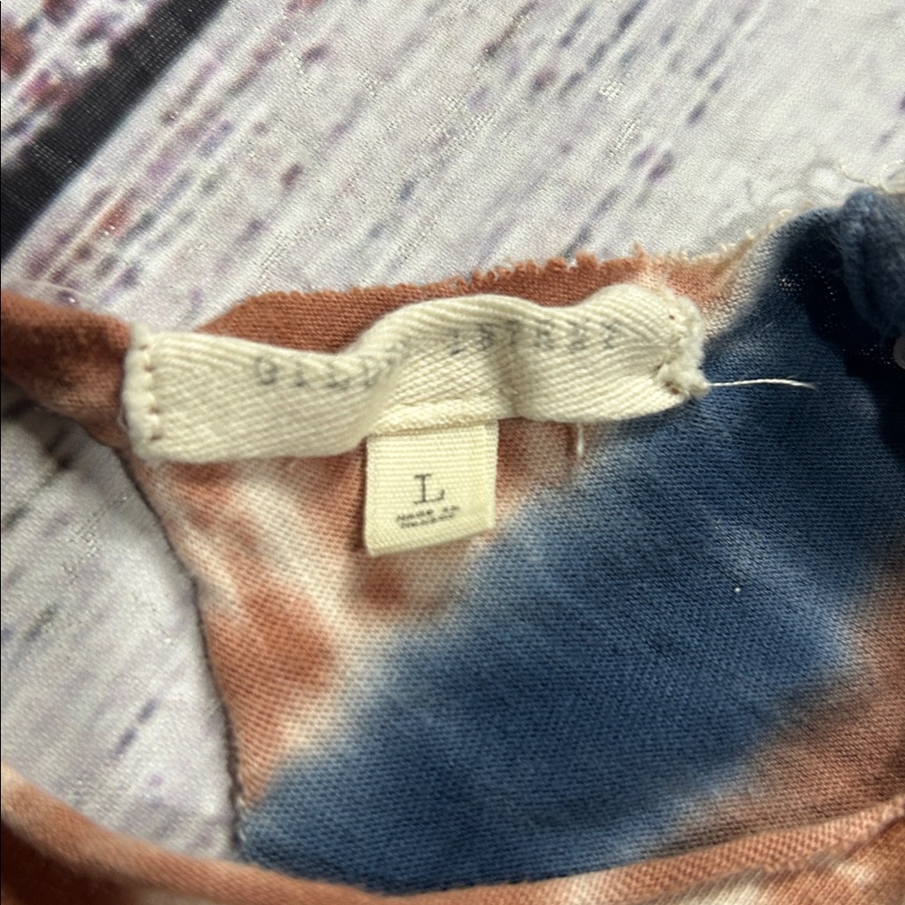 Gilded Intent Tie-Dye Short Sleeve Women’s Top - Cream with Blue & Brown - Picture 2 of 3
